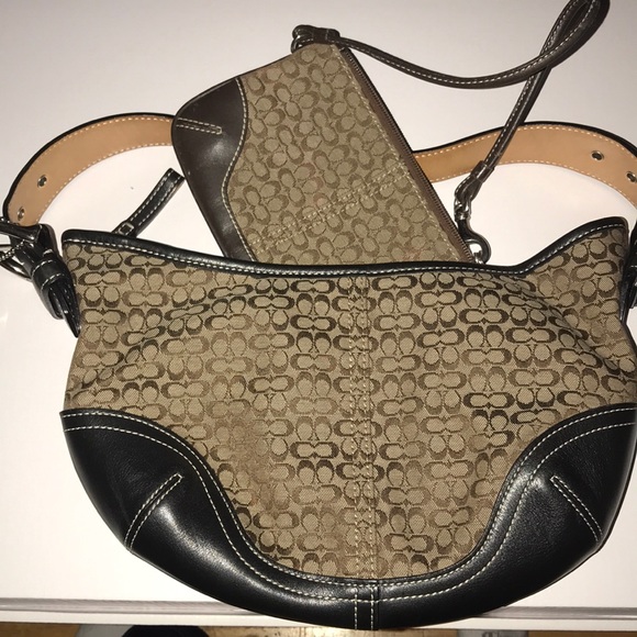 Coach Brown small signature hobo bag and wristlet 💕 vintage - Picture 2 of 16